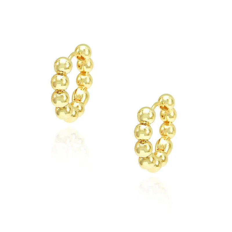 Сережка-кільце з глянцевих круглих бус